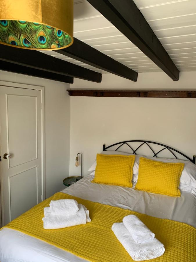 וויטבי Award Winning Pet Friendly Paddock Cottage מראה חיצוני תמונה